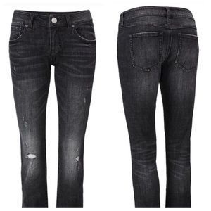 Cabi slim boyfriend jeans